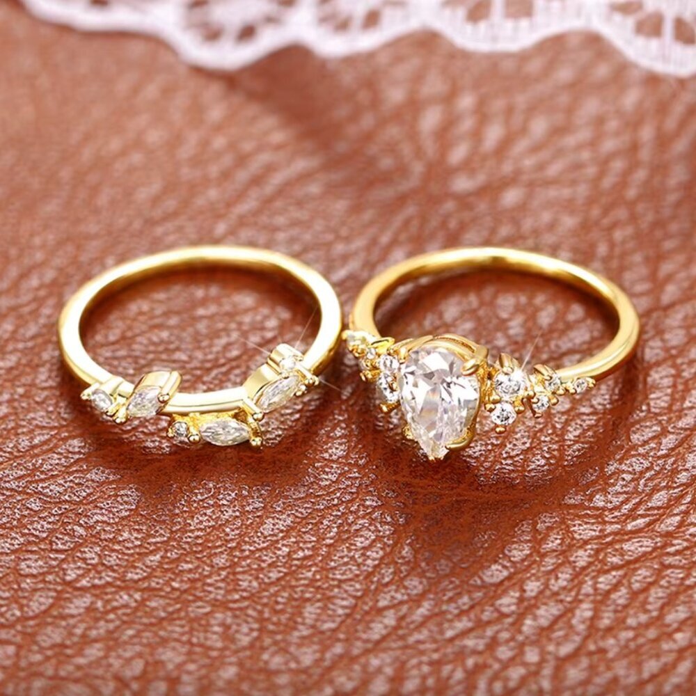 NEW 18k Gold Pear Cut Diamond Ring Set of 2 Rings - Picture 5 of 6